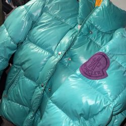 Moncler Dervaux (SIZE 1aka Small)
