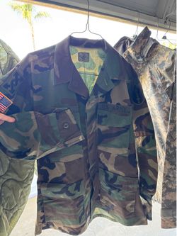 Military camouflage pants and tops like new