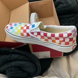NEVER WORN VANS!! WILLING TO NEGOTIATE