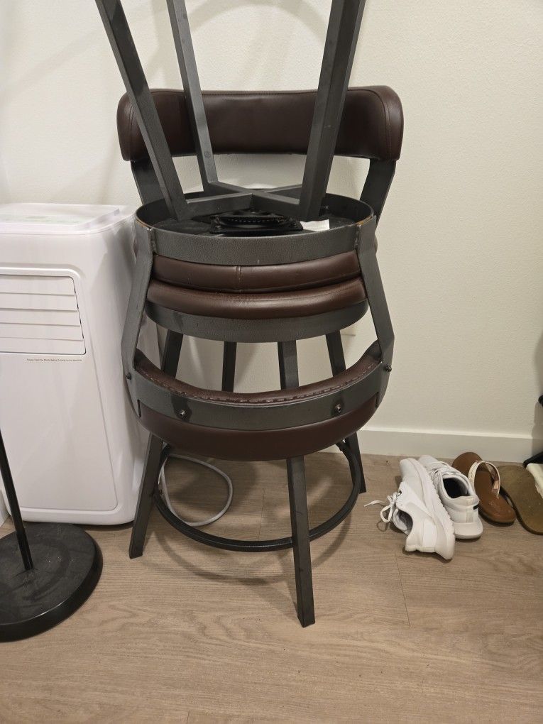 2 Chairs