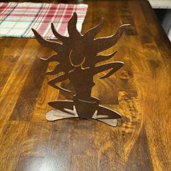 Metal sculpture 
