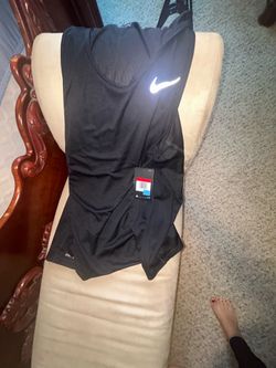 Nike sleeveless shirt