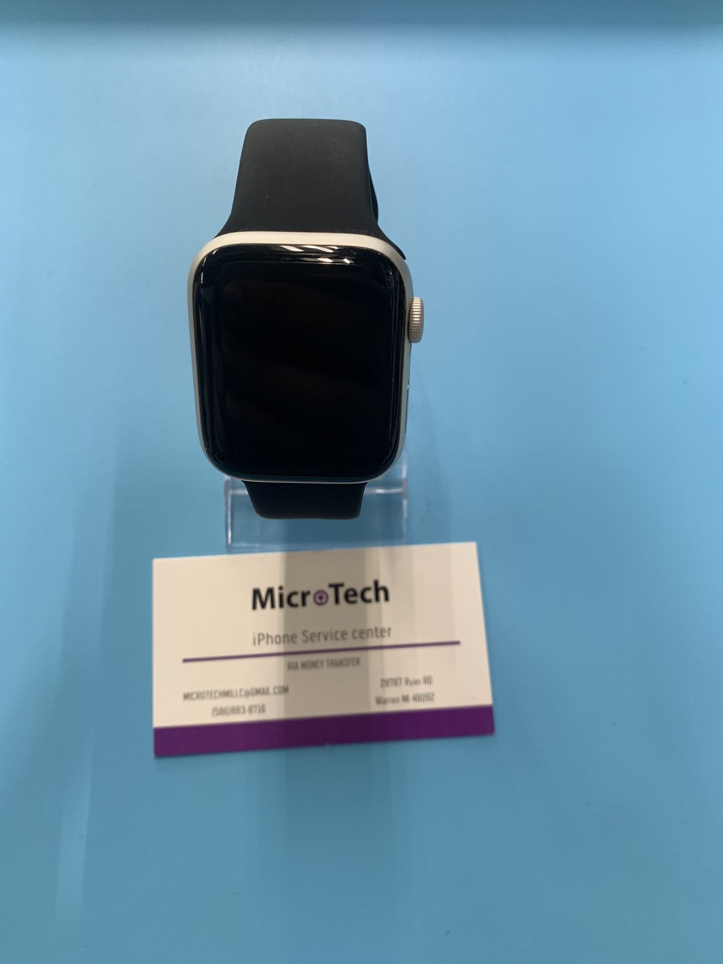 Apple Watch SE 44MM LIKE NEW