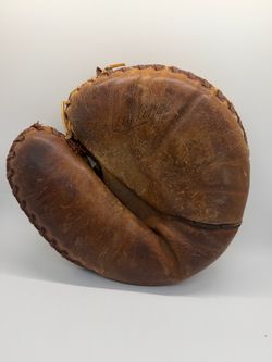 Rawlings Vintage Leather Baseball Catcher's Mitt