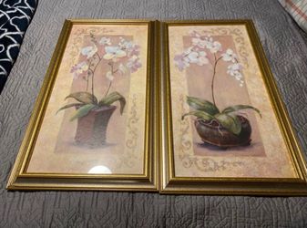 2 Home flower picture frames