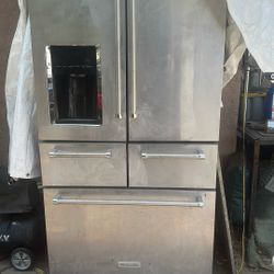 Kitchen aid Frigerator 