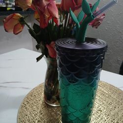 ✨ Termo Starbucks edición sirena – Usado en excelente estado ✨