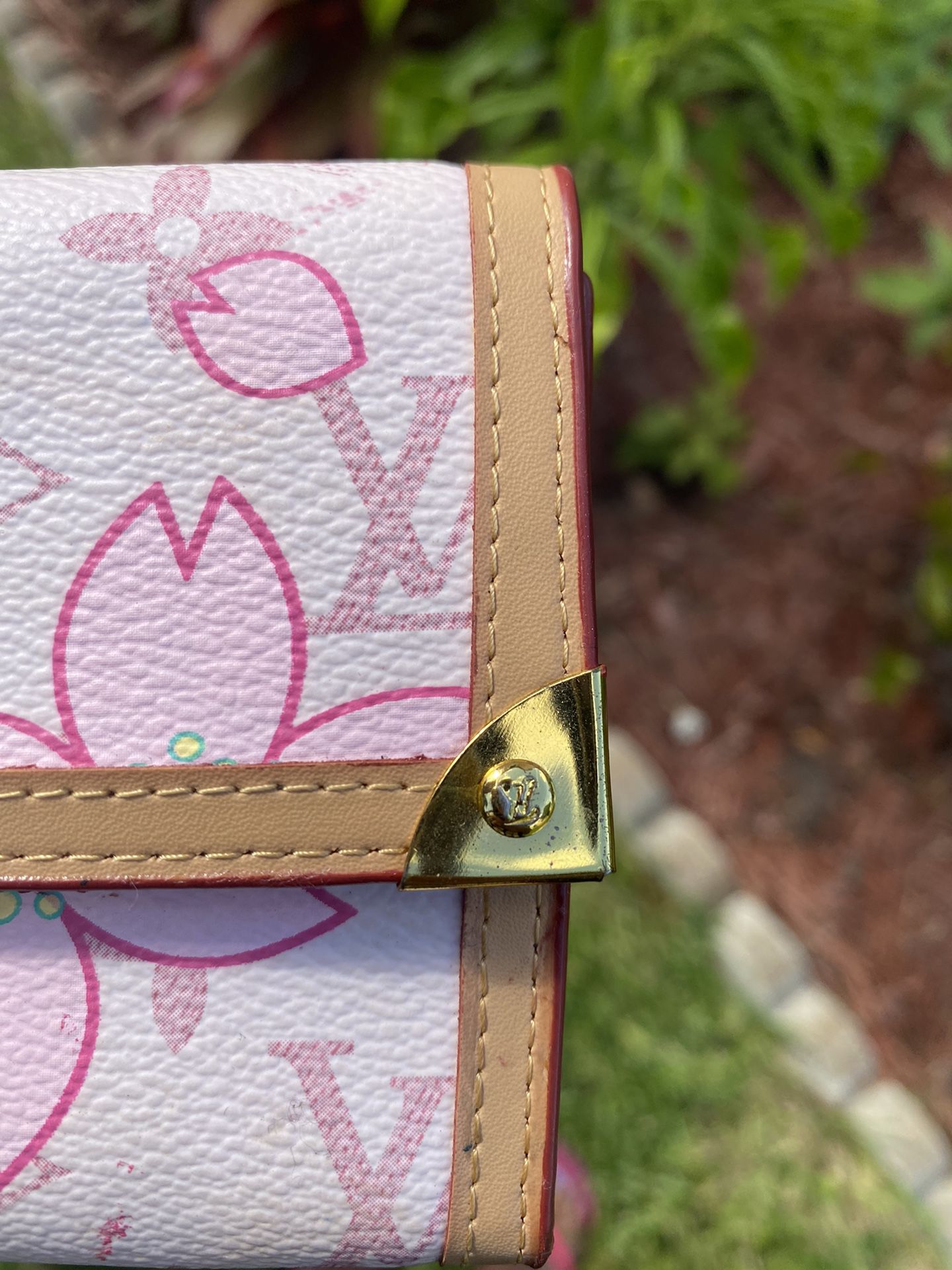Louis Vuitton Cherry Blossom International Wallet - Pink Wallets,  Accessories - LOU231591