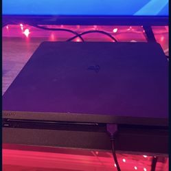 PS4 Slim