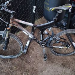 GT Mountain Bike (26")