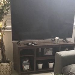 FREE TV STAND