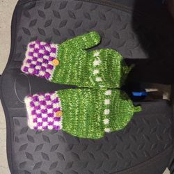 Free Free Handmade Knit Mittens 🧤