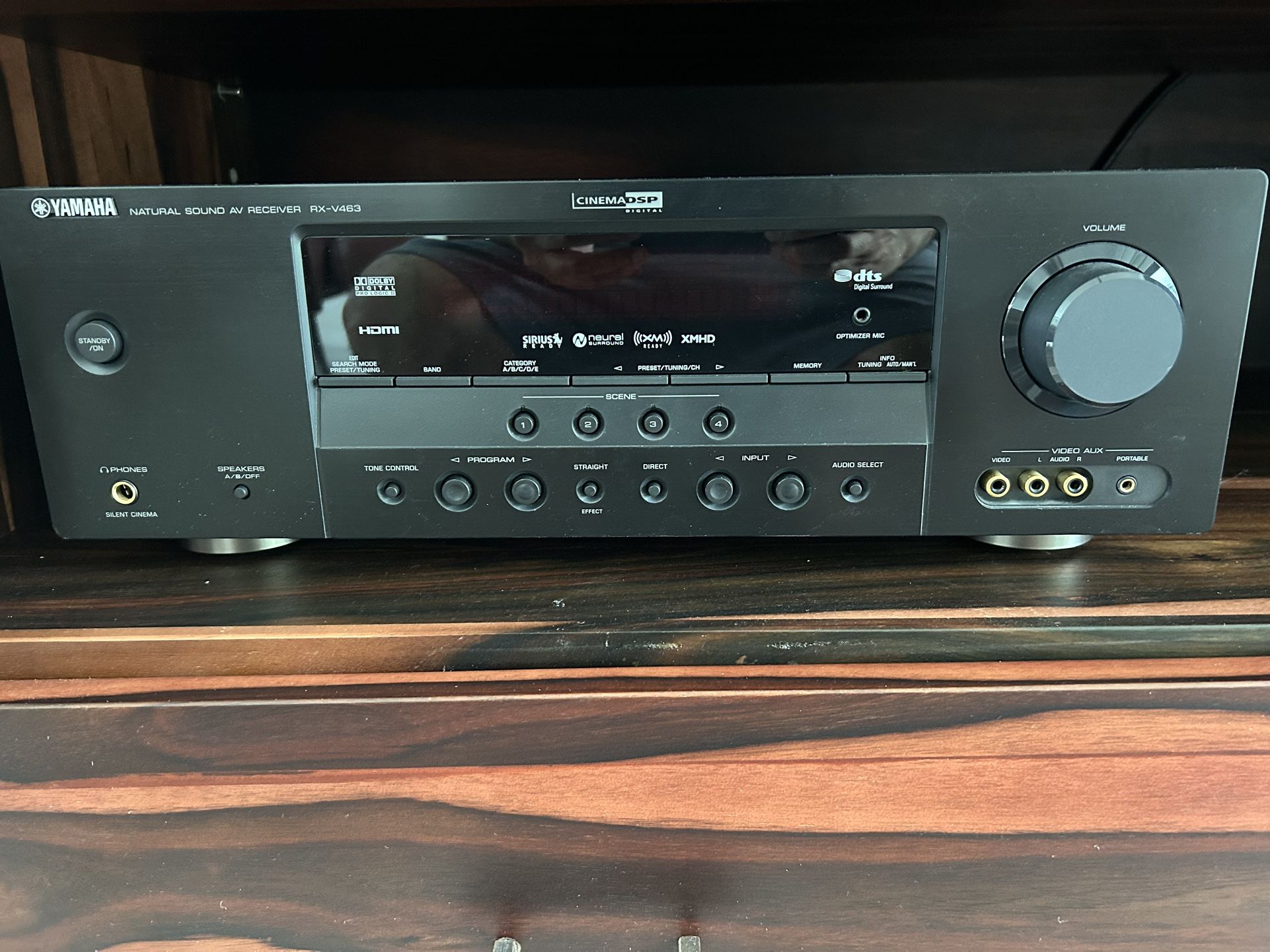 Yamaha Amplifier & Energy Speaker Set - Great Condition!