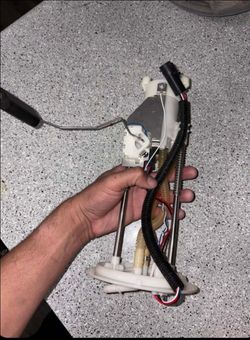 Lincoln Navigator Fuel Pump Assembly