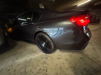 2018 B  750i