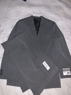 New Van Hausen 2 piece suit size 16 with tags. Never worn