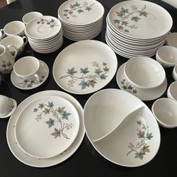 Mid Century Vintage Salem Syracuse Woodbine China Set - MCM Vintage Leaves (52 pieces)