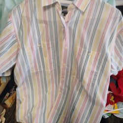 Women's Lee Short Sleeve Button Up Shirt Size Small