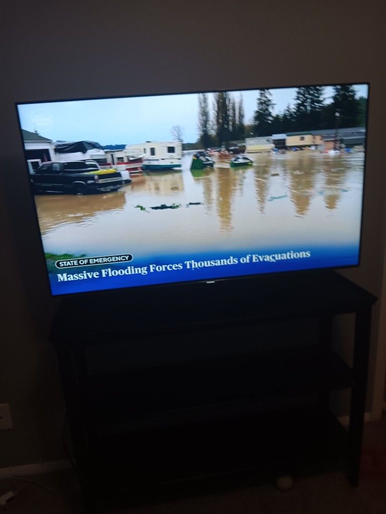 46 Inc Samsung Smart Tv With Cam