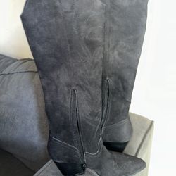 New Black Boots Size 7 