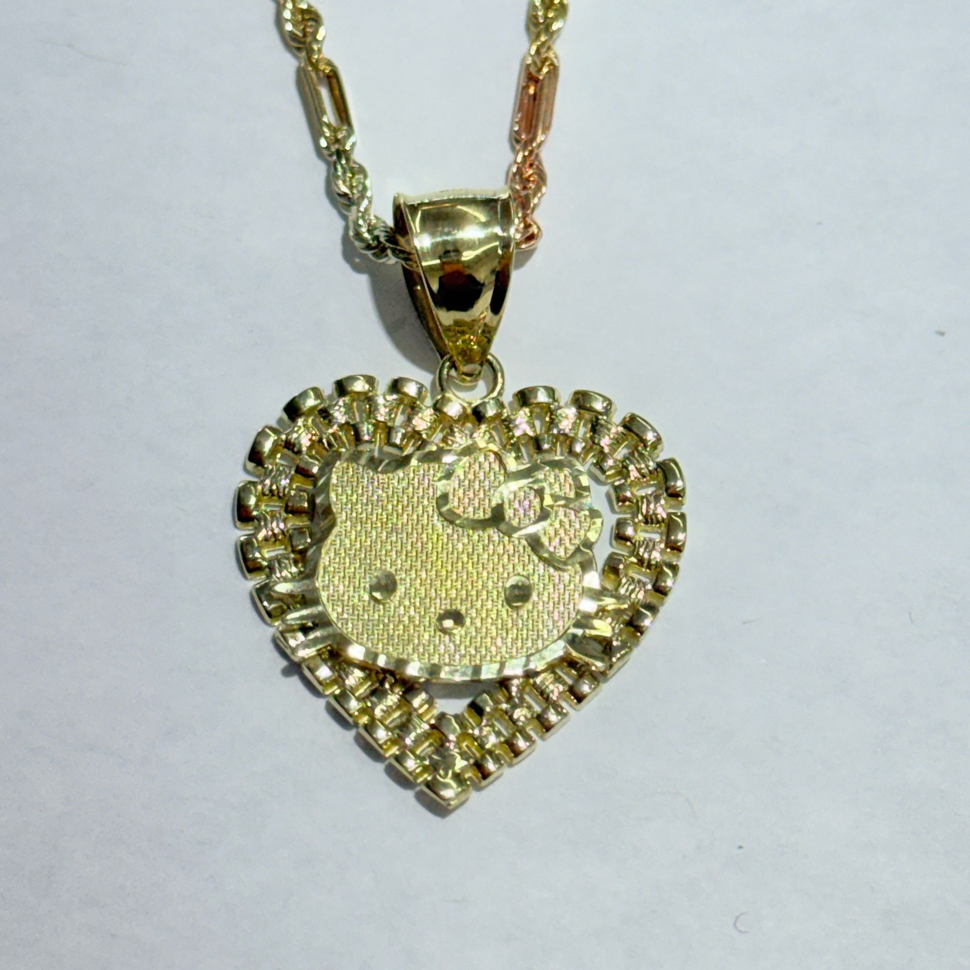 10K Gold Hello Kitty Heart Charm