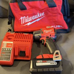 Milwaukee 1/2 Drive 6ah Battery And Charger $398