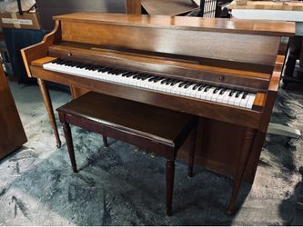 *Free* Whitney 37" Console Upright Piano | Delivery Available