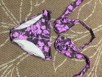 Victoria secret Bikini 34D and medium bottom