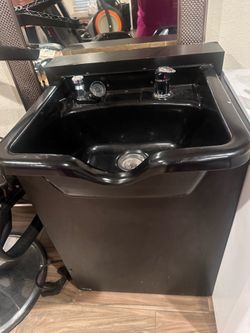 Shampoo bowl with chair/ gabinet and hair stylist chair