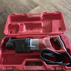 Milwaukee Saw Saw. Heavy Duty 