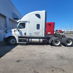 2014 Freightliner Cascadia