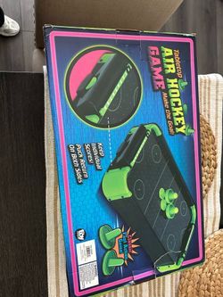 Air hockey toy