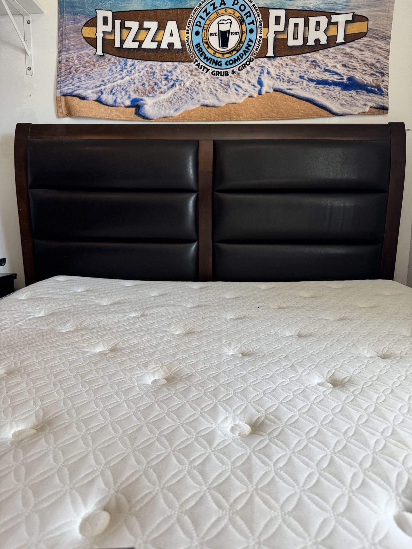 Bedroom set