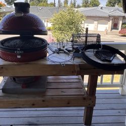 Kamado Joe BBQ Smoker