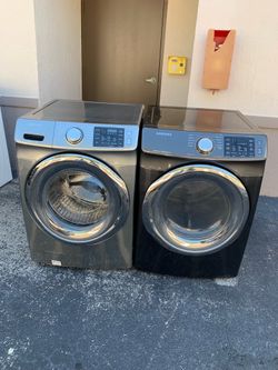 Samsung washer and dryer good condition everything works fine