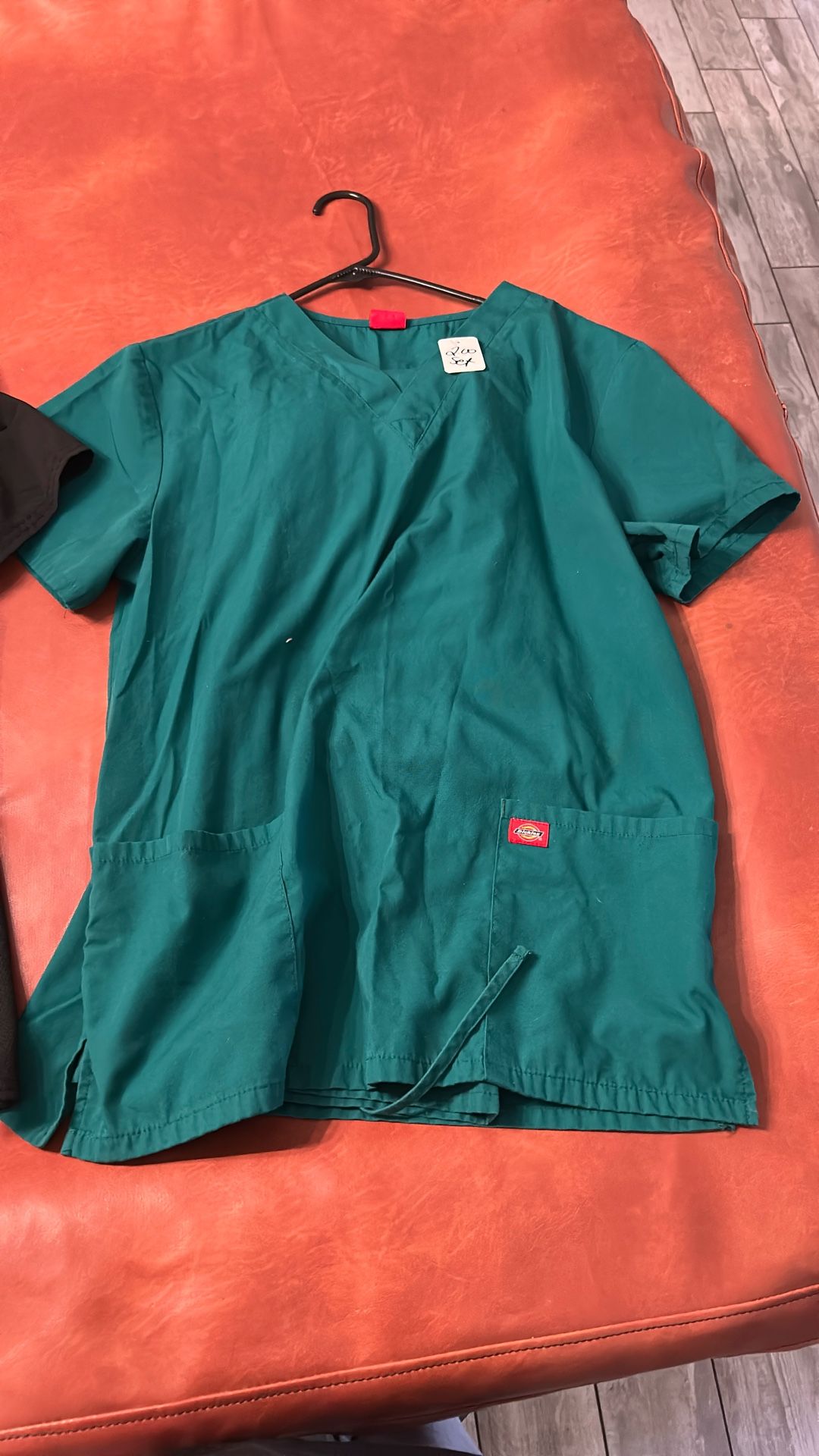 2$ Scrubs Full Set