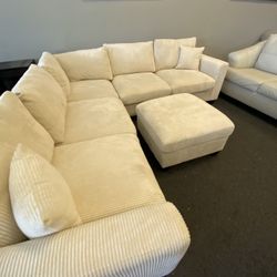 New Sealed Farmhouse Beige Ivory  4pc Sectional Compare To $899 On Wayfair Save Here At Lux