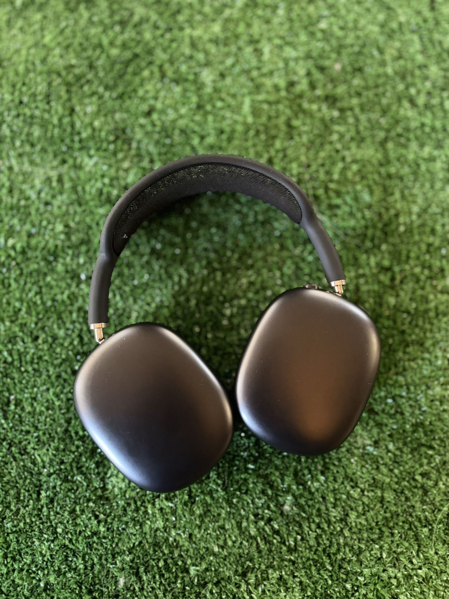 Apple AirPods Max Space Grey (Lightning) USED But Work Perfectly