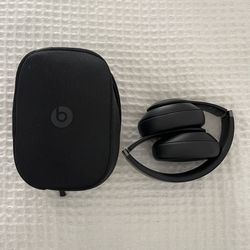 Beats Studio Pro