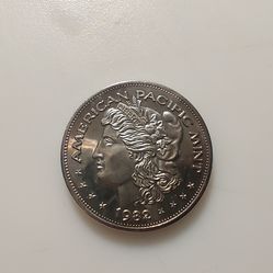 Rare 1982  999 silver medal coin Troy ounce