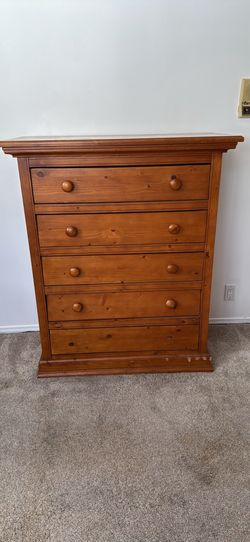 Large 5 drawer Dresser