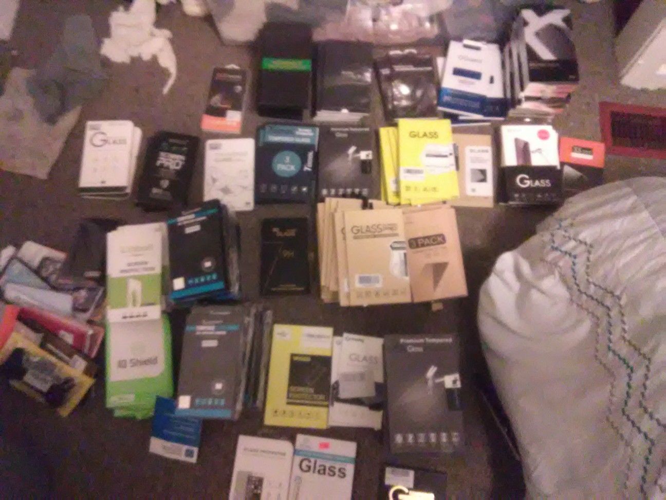Phone cases, Otterboxes,and screen protectors (Cheap!)