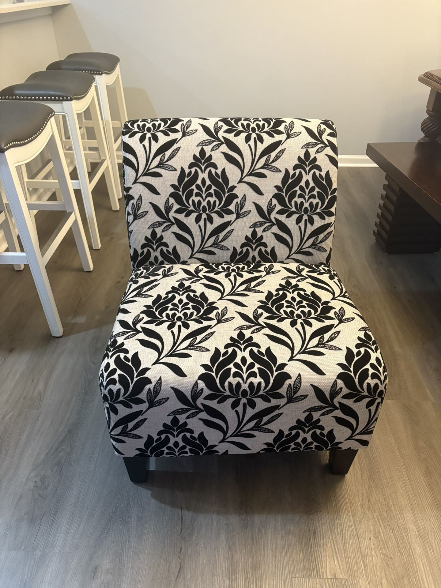 Black And White Sofa Chair