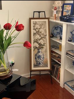 Decorative Metal Easel 55 Inches Tall Beautiful 55 inch tall metal easel in excellent condition. This easel is non adjustable with the hanging displa