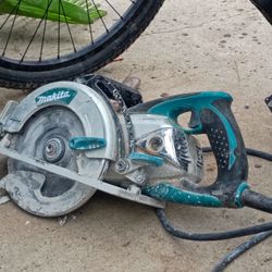 Makita Corded Skilsaw