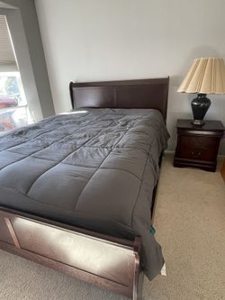 Queen Bed frame w/ Nightstand