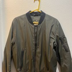 American Eagle Bomber Jacket Olive green (Small)
