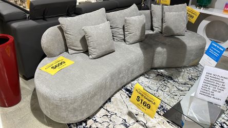 Sectional curved floor sample 699