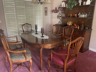 Table with Leaf and 6 Chairs