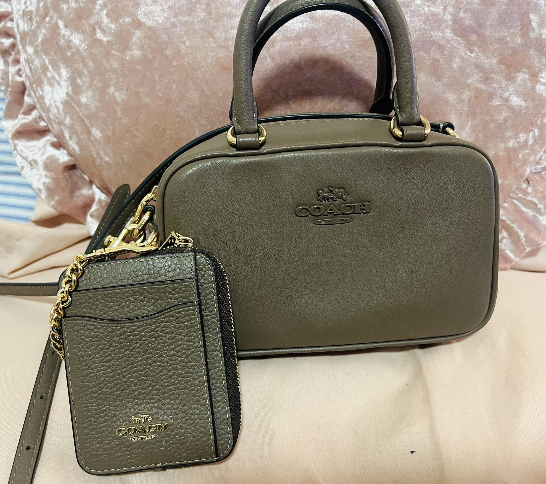 Coach Small Spacious Cross Body Bag And Wallet